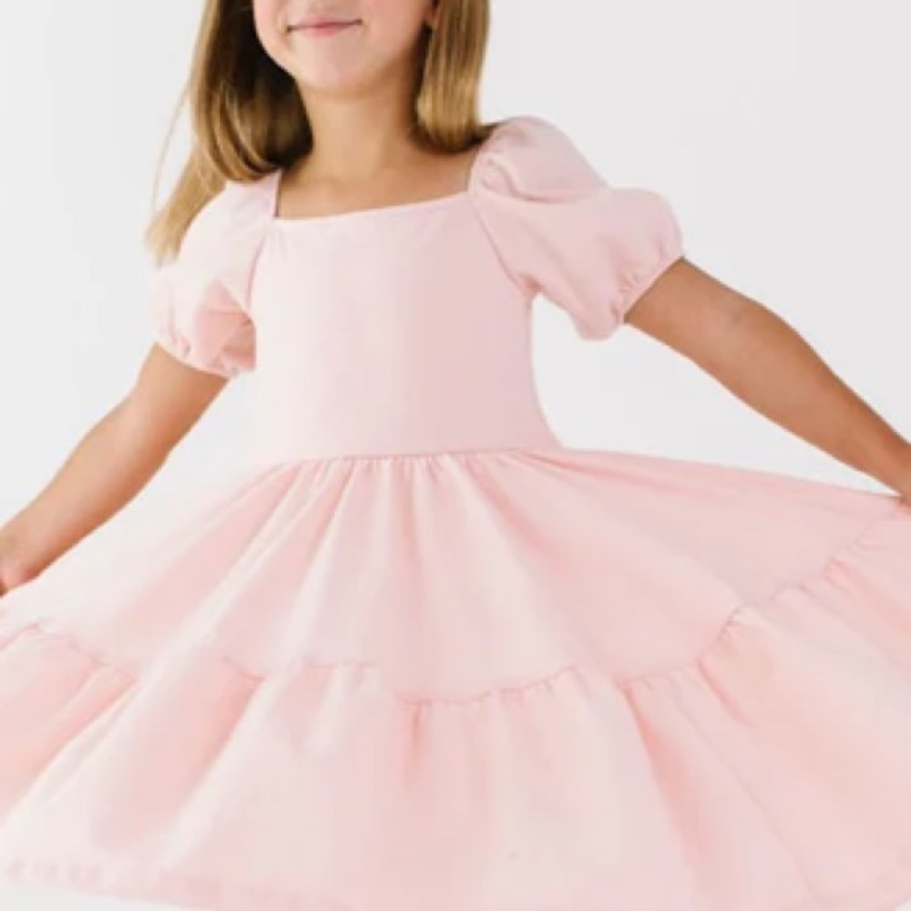 Alice + Ames Juliet dress in blush size 8 🎀